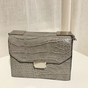 Gray clutch bag w/ silver chain